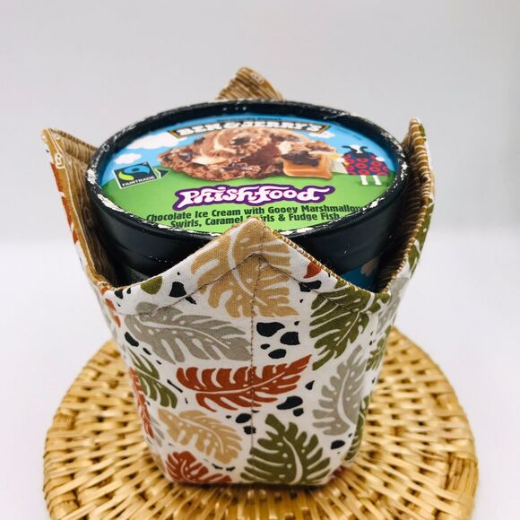 Set of 2 Microwave Pint Size Cozy, Reversible, For Ice Cream, Oatmeal, Noodles - Picture 2 of 2